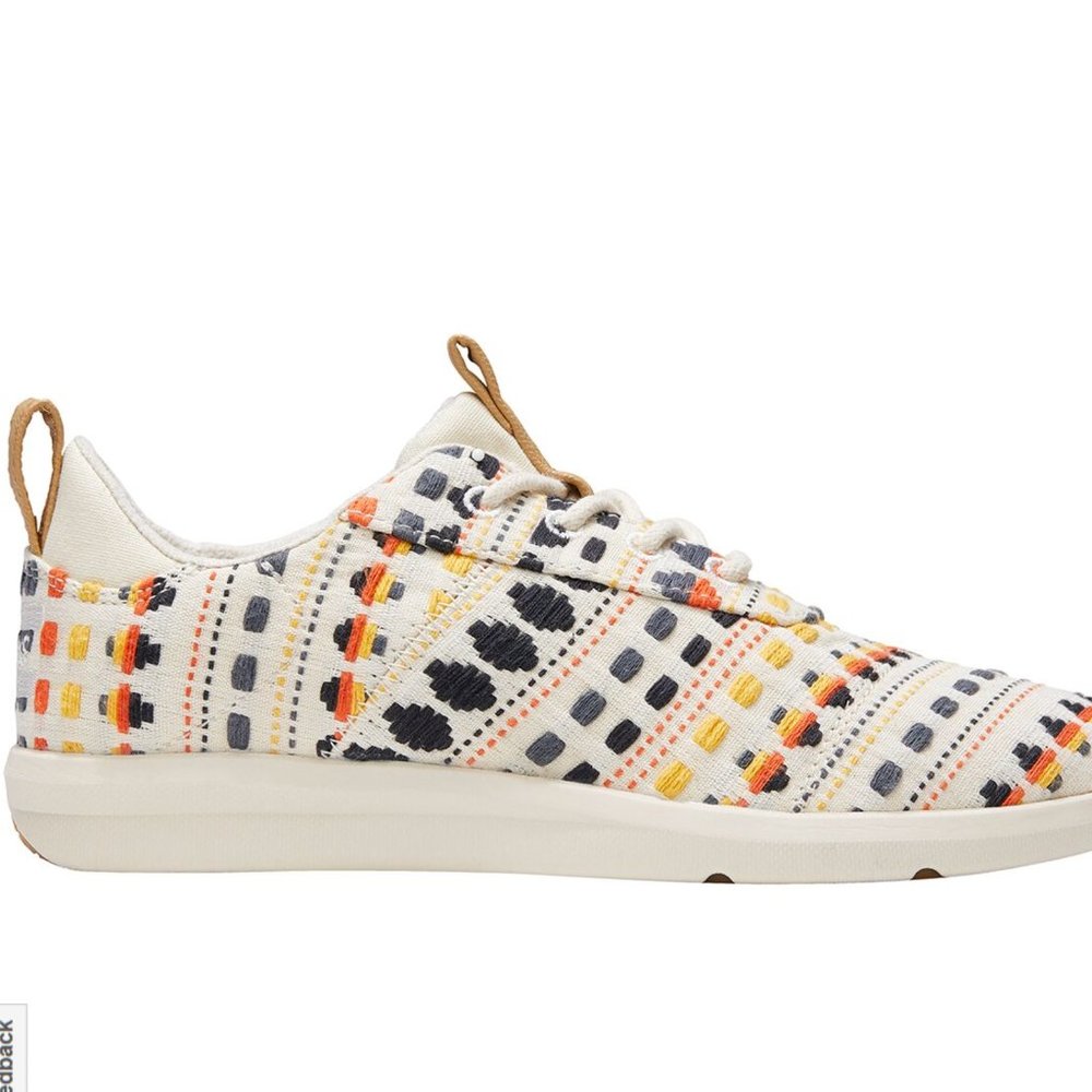 TOMS Cabrillo sneaker NWT